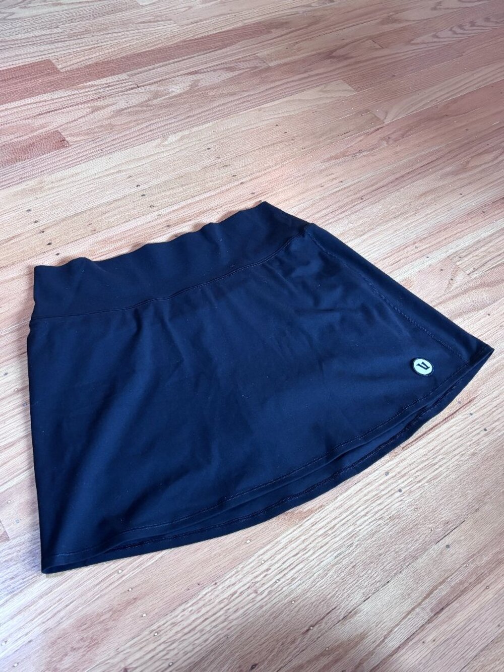 Vuori volley athletic skirt/Skort long Size L